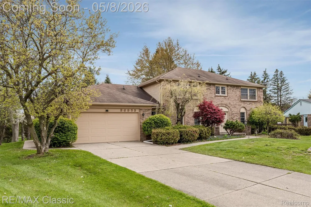 36953 Fox Glen Farmington Hills City, MI 48331