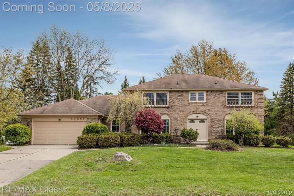 36953 Fox Glen Farmington Hills City, MI 48331