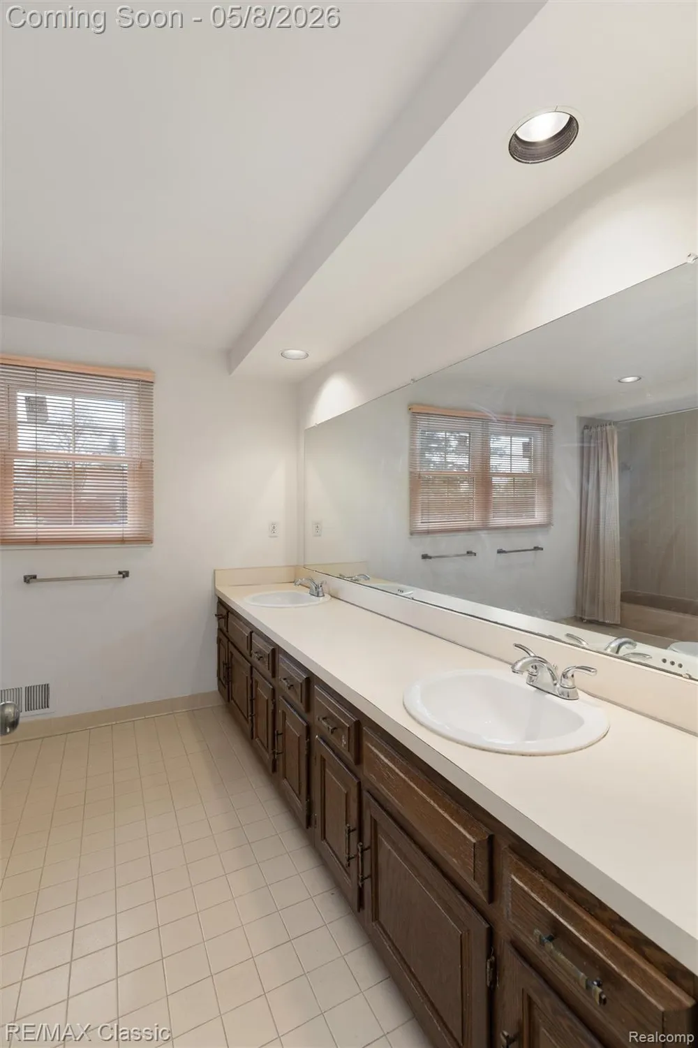 36953 Fox Glen Farmington Hills City, MI 48331