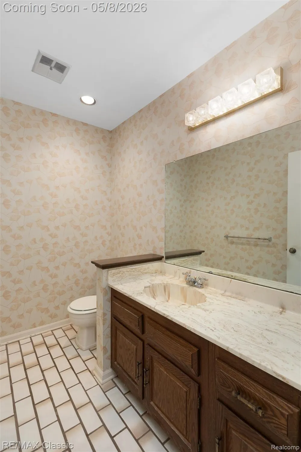 36953 Fox Glen Farmington Hills City, MI 48331