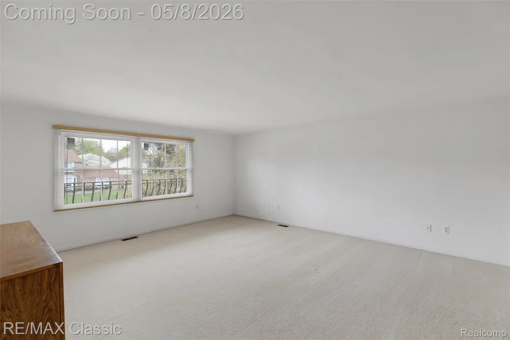 36953 Fox Glen Farmington Hills City, MI 48331