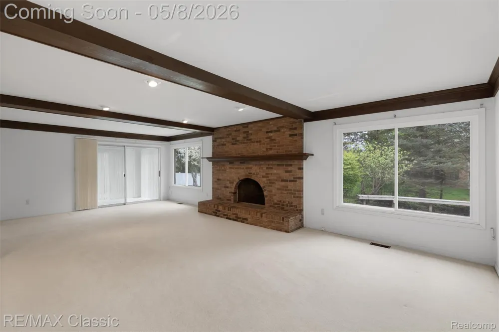36953 Fox Glen Farmington Hills City, MI 48331