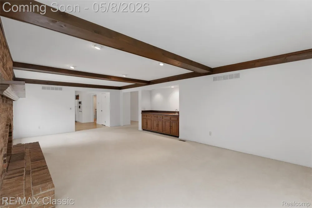 36953 Fox Glen Farmington Hills City, MI 48331