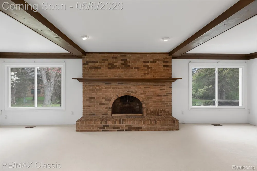36953 Fox Glen Farmington Hills City, MI 48331