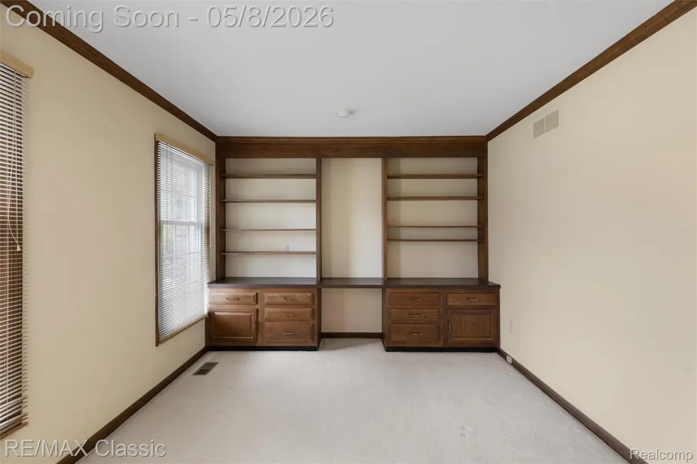 36953 Fox Glen Farmington Hills City, MI 48331
