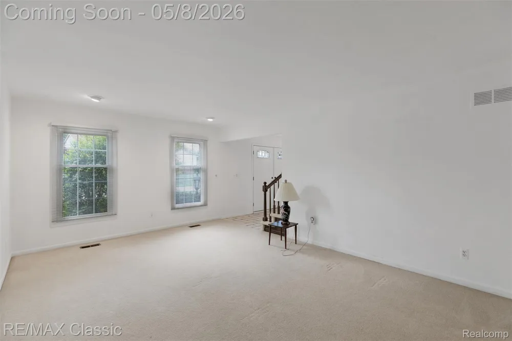 36953 Fox Glen Farmington Hills City, MI 48331
