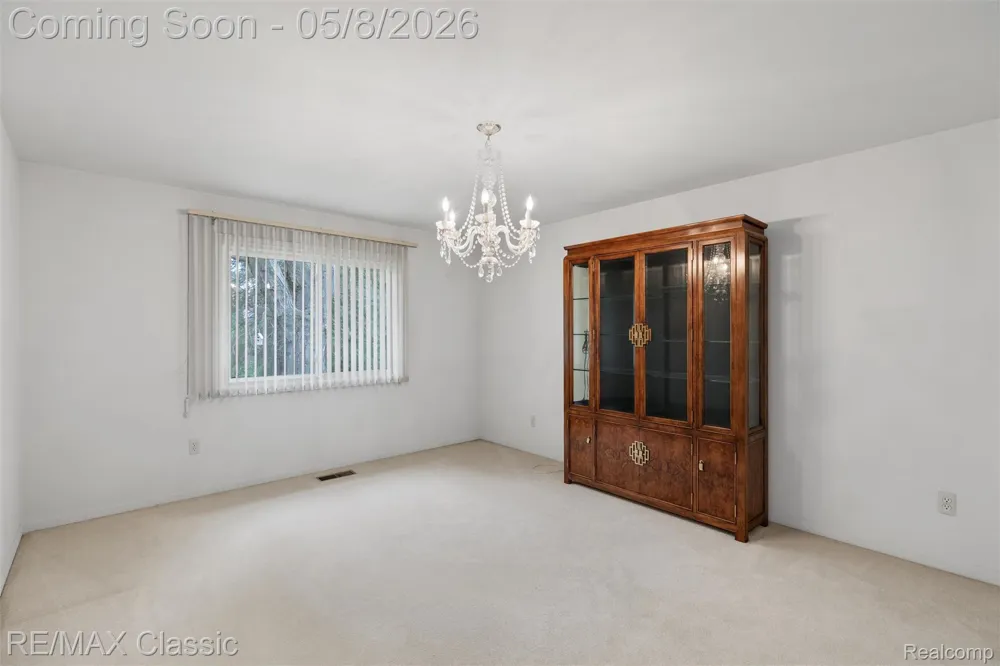 36953 Fox Glen Farmington Hills City, MI 48331