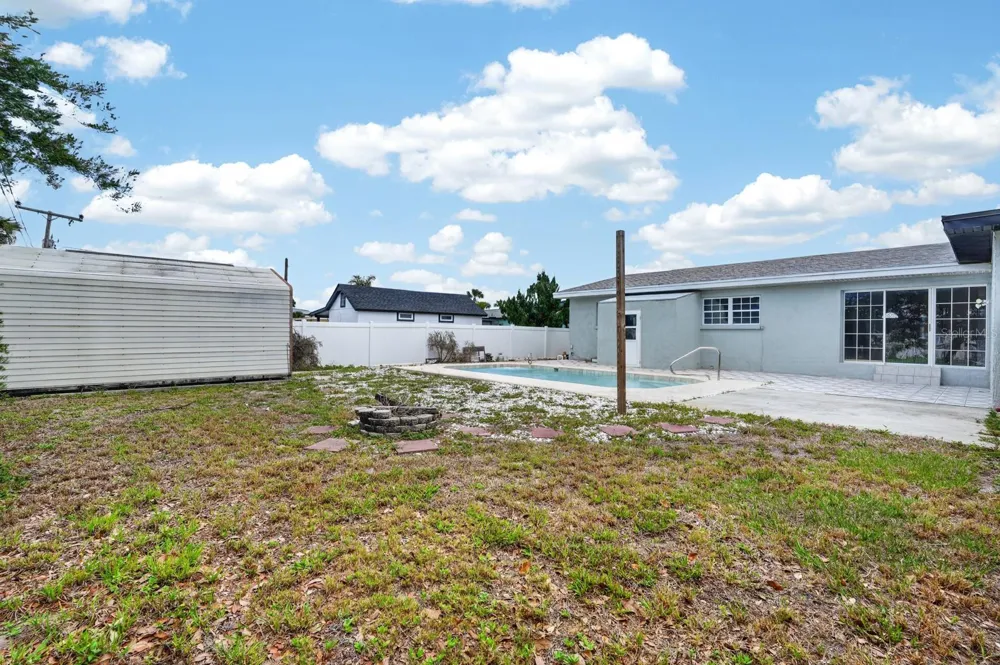 1027 BEL AIRE DRIVE Daytona Beach, FL 32118