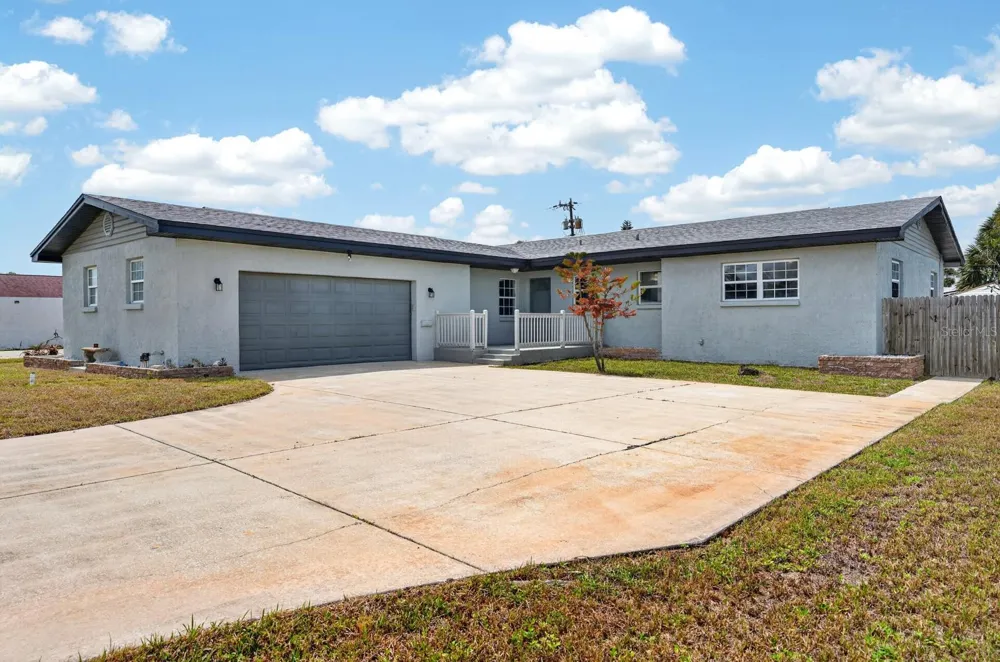 1027 BEL AIRE DRIVE Daytona Beach, FL 32118