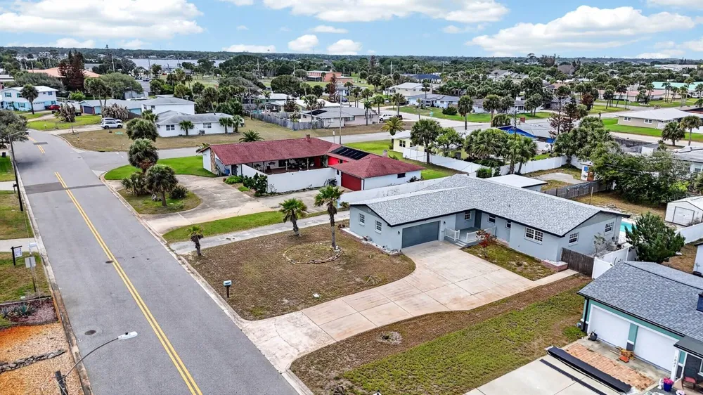 1027 BEL AIRE DRIVE Daytona Beach, FL 32118