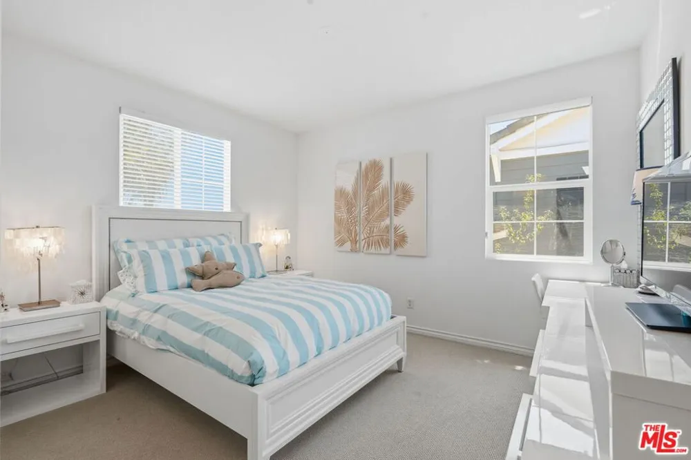 4061 Adriatic Street Oxnard, CA 93035