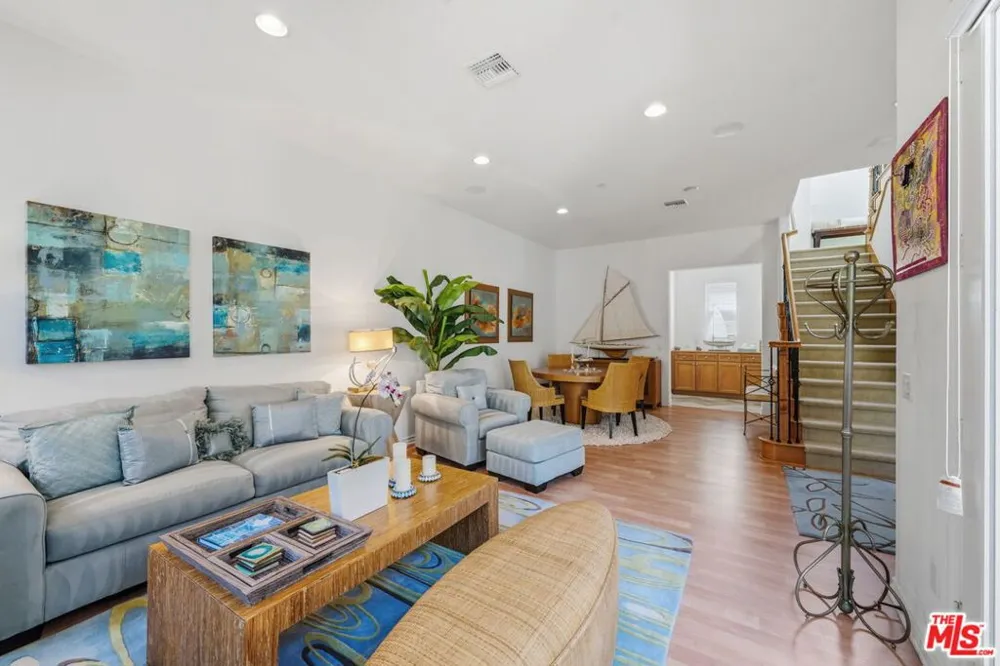 4061 Adriatic Street Oxnard, CA 93035