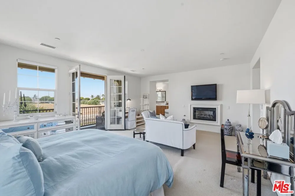 4061 Adriatic Street Oxnard, CA 93035