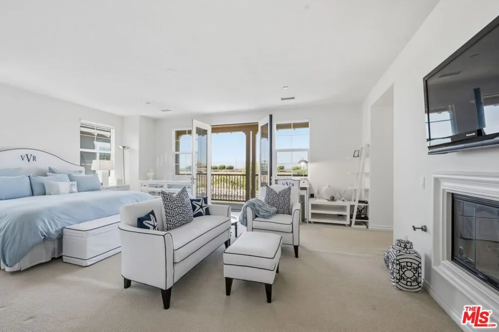 4061 Adriatic Street Oxnard, CA 93035