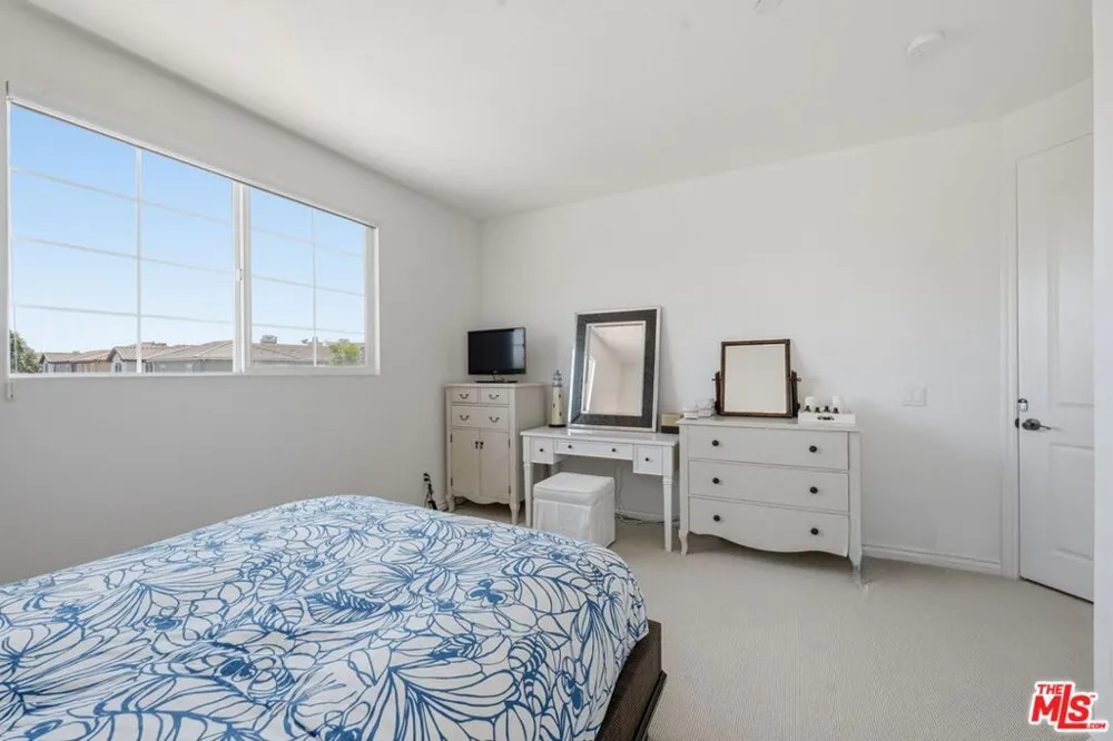 4061 Adriatic Street Oxnard, CA 93035
