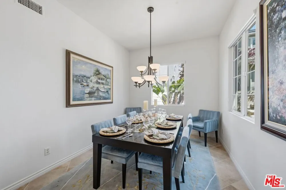 4061 Adriatic Street Oxnard, CA 93035