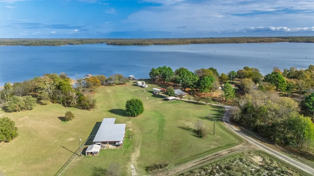 Private Road 5896 Yantis, TX 75497