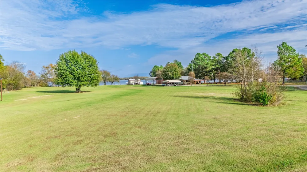 Private Road 5896 Yantis, TX 75497