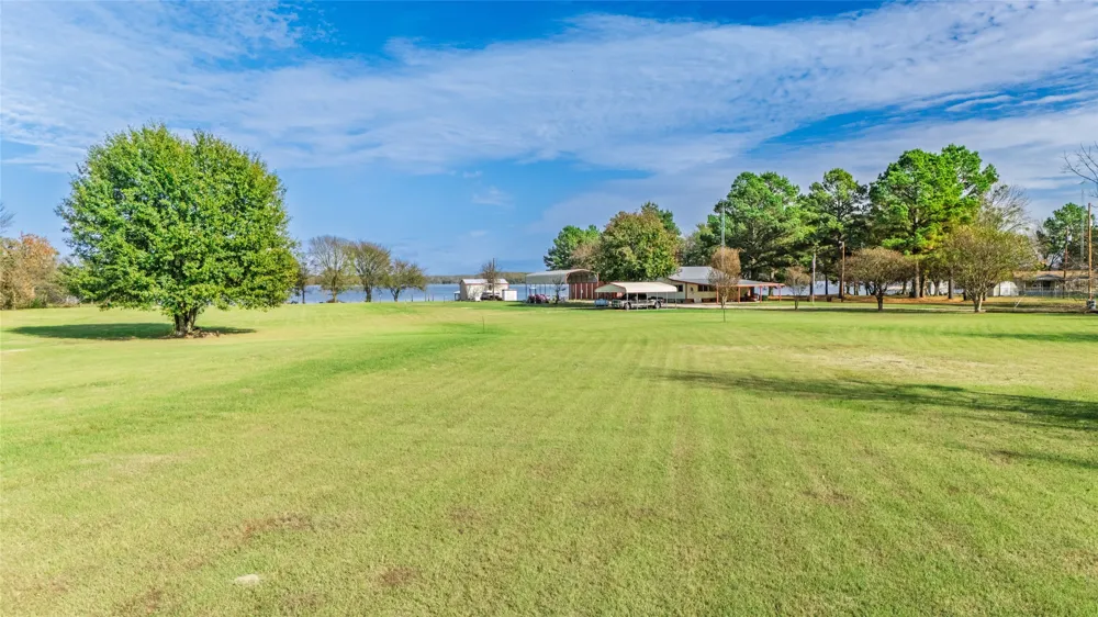 Private Road 5896 Yantis, TX 75497