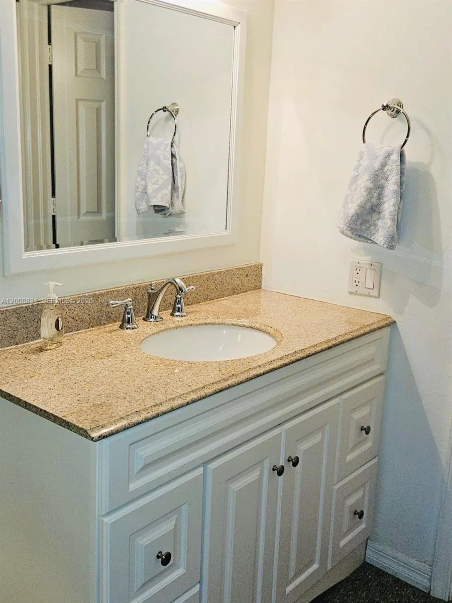 1335 Mainsail Dr #1315 Naples, FL 34114