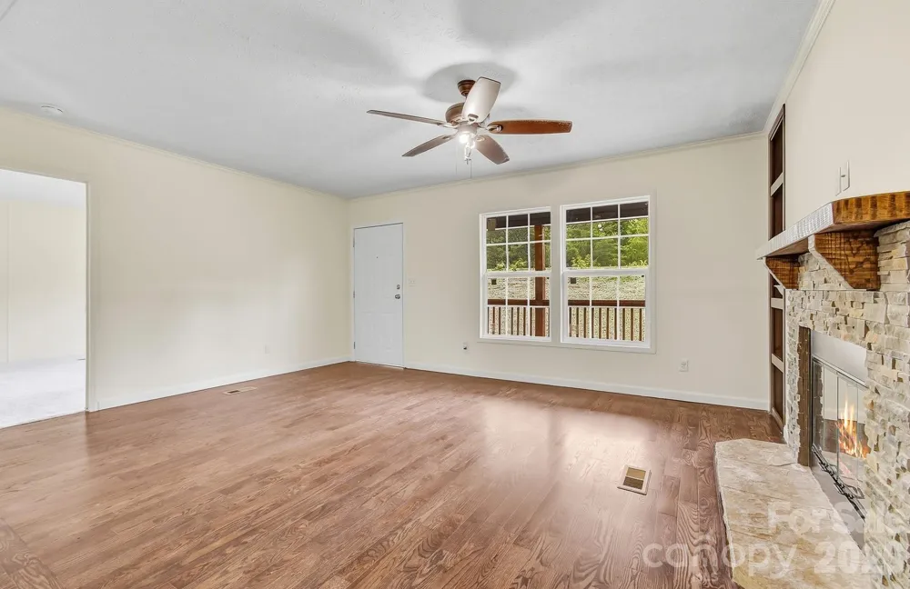 111 Buck Ridge Drive Marion, NC 28752