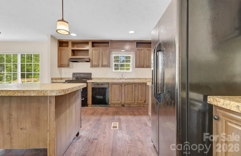 111 Buck Ridge Drive Marion, NC 28752
