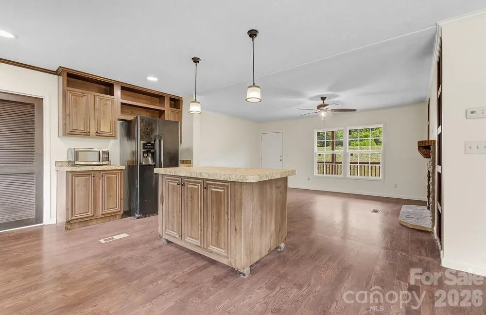 111 Buck Ridge Drive Marion, NC 28752