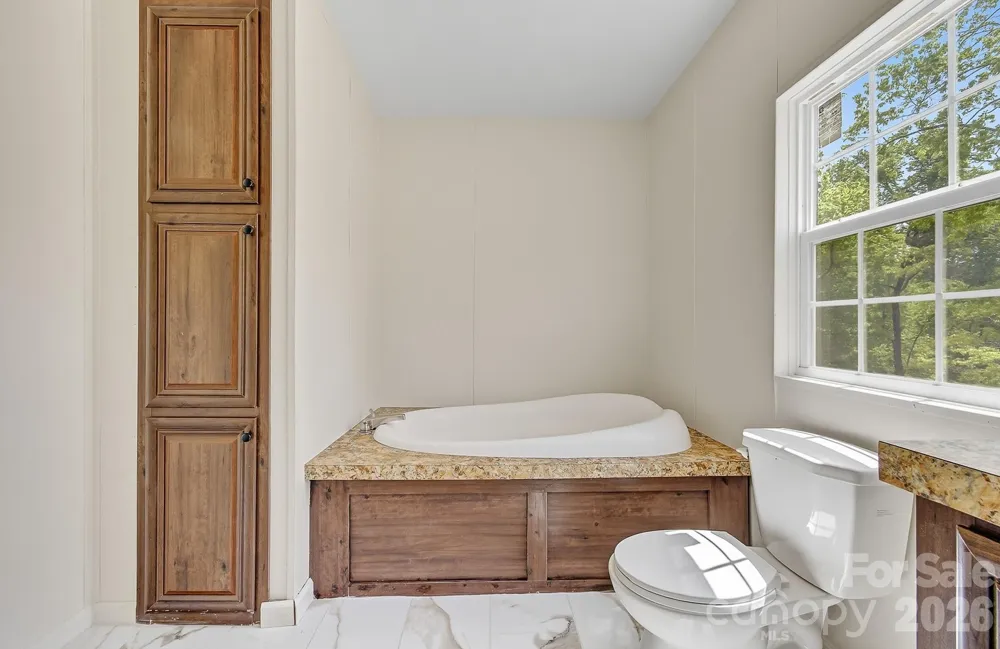 111 Buck Ridge Drive Marion, NC 28752