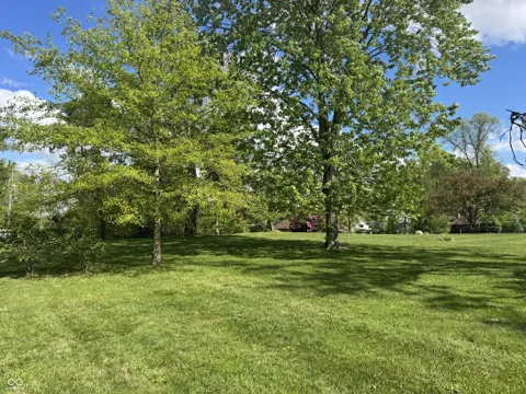 380 W Itawamba Trail
