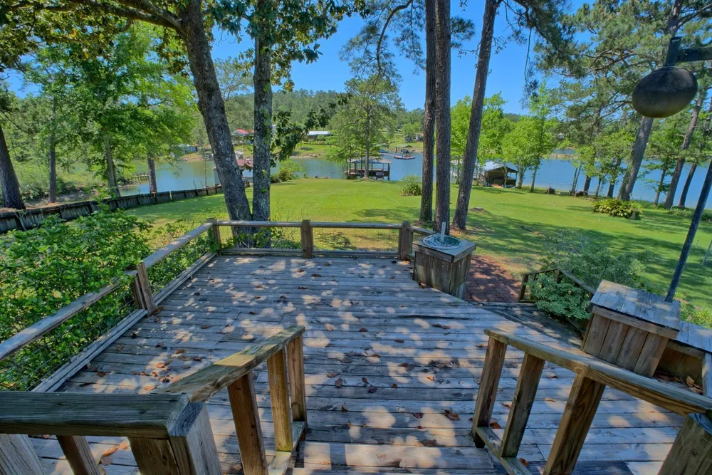 203 Whispering Pine Burkeville, TX 75932