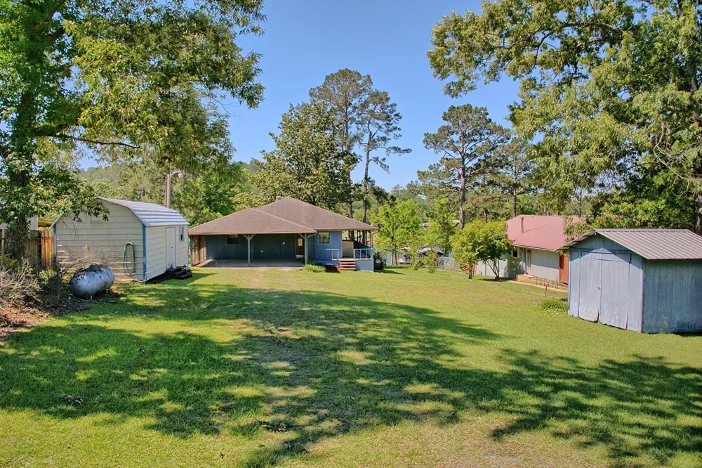 203 Whispering Pine Burkeville, TX 75932