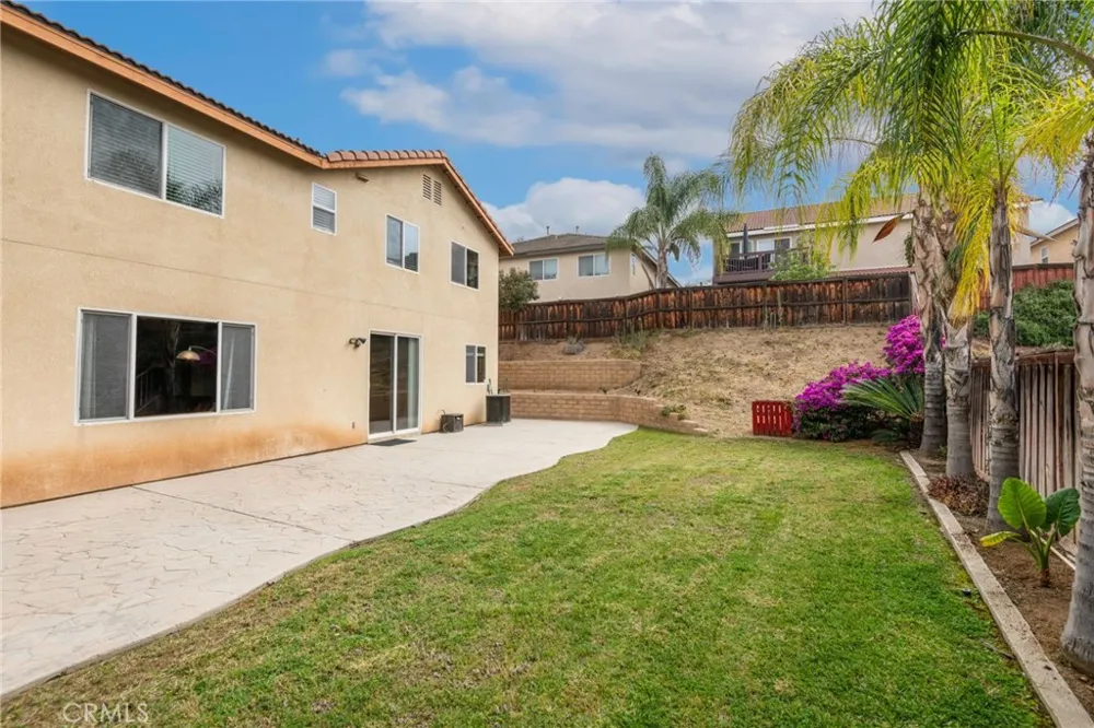 25975 Avenida Classica Moreno Valley, CA 92551