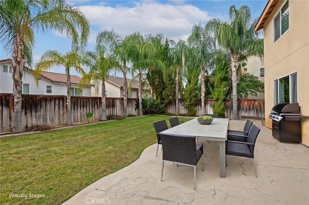 25975 Avenida Classica Moreno Valley, CA 92551