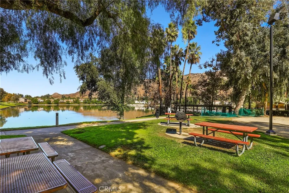 25975 Avenida Classica Moreno Valley, CA 92551