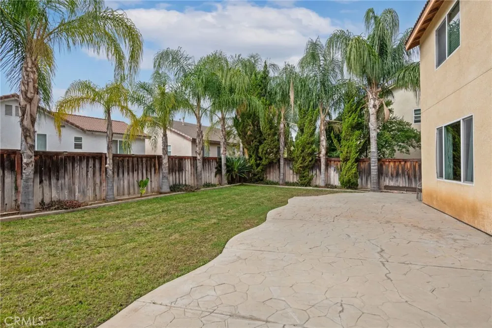 25975 Avenida Classica Moreno Valley, CA 92551