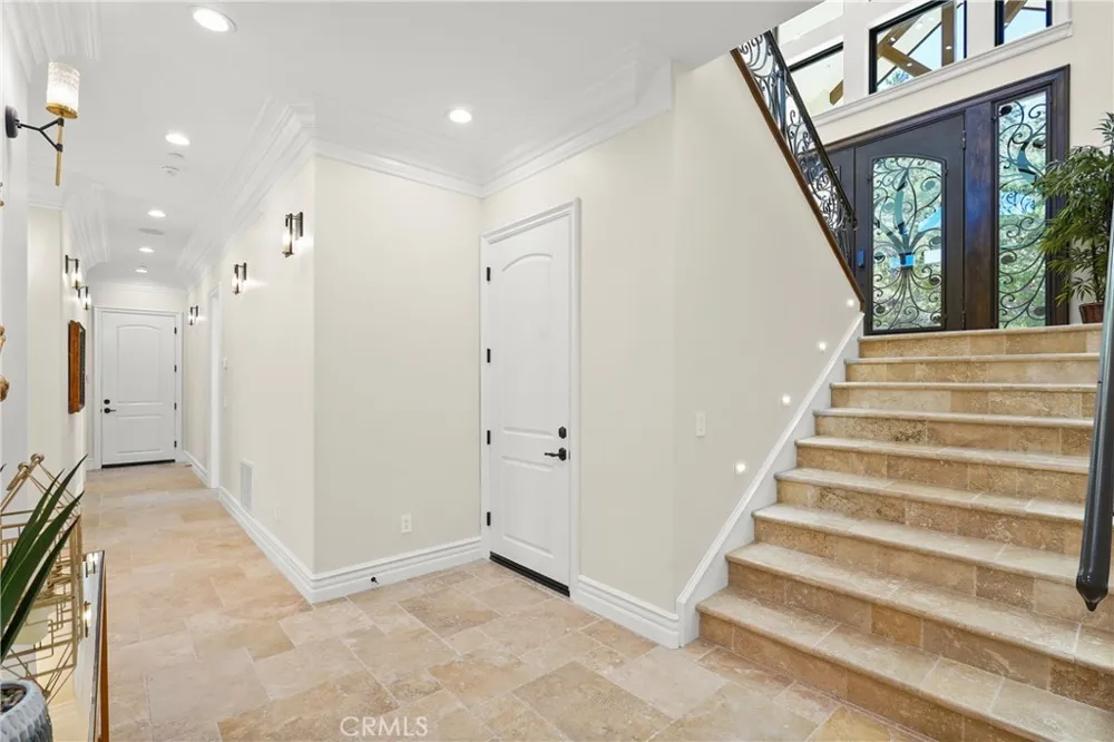 39055 Shore Drive Fawnskin, CA 92333