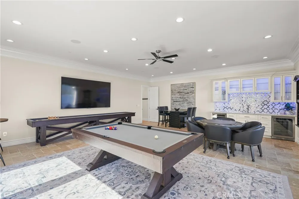 39055 Shore Drive Fawnskin, CA 92333