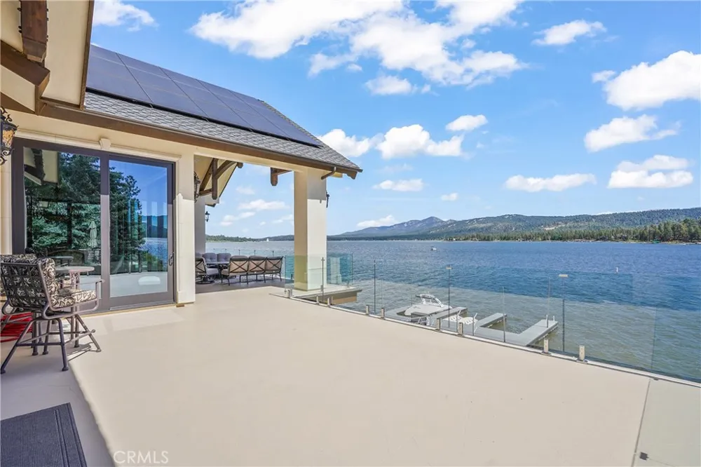 39055 Shore Drive Fawnskin, CA 92333