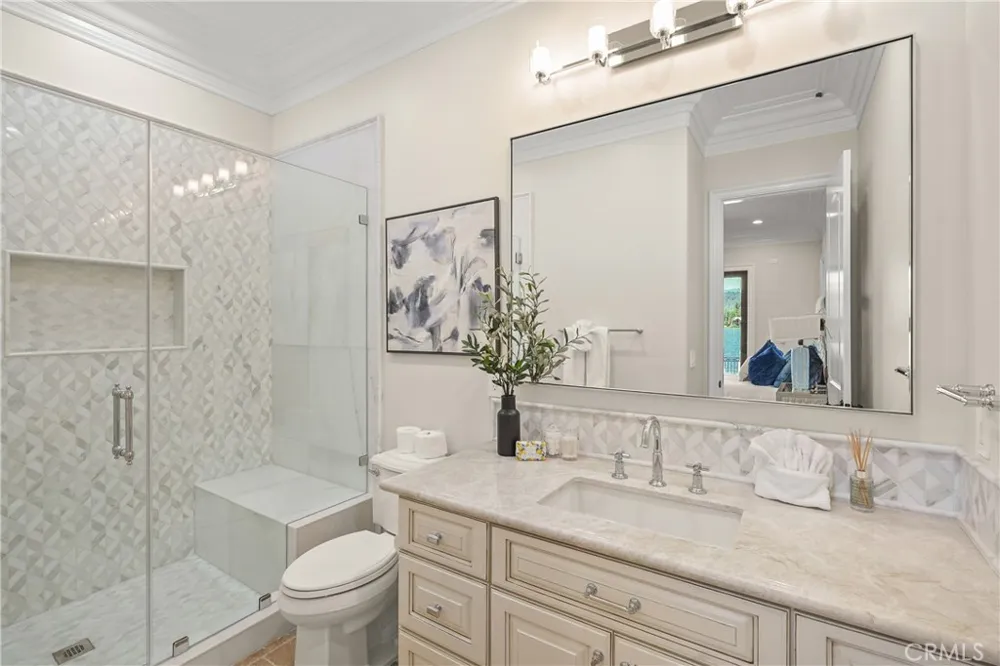 39055 Shore Drive Fawnskin, CA 92333