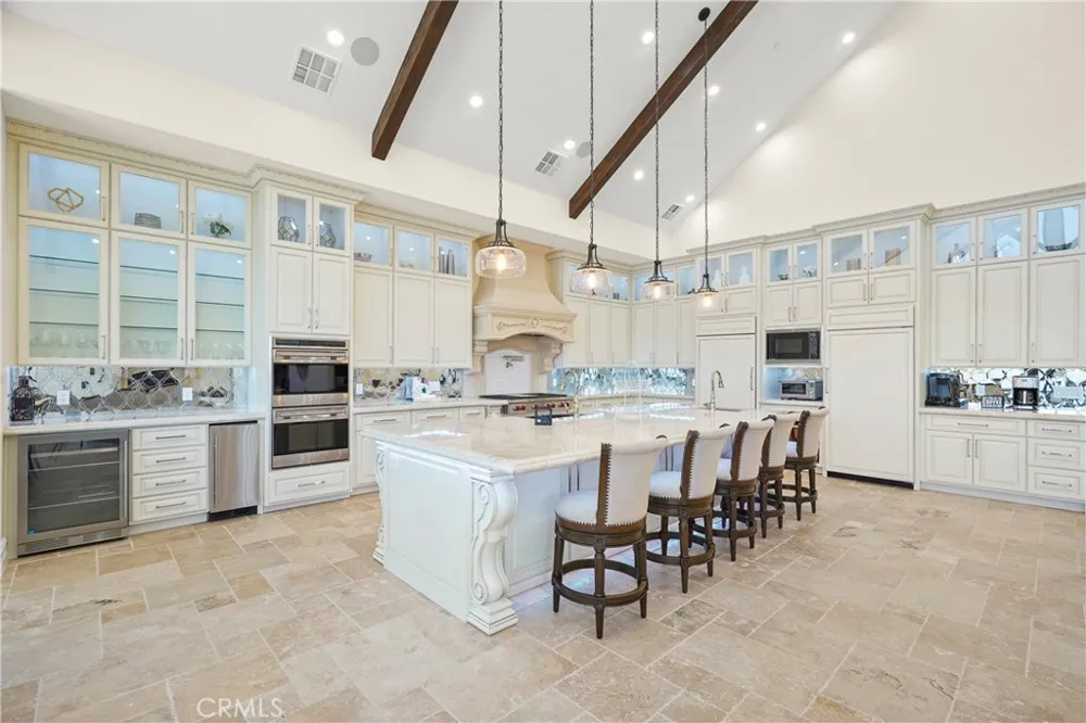 39055 Shore Drive Fawnskin, CA 92333