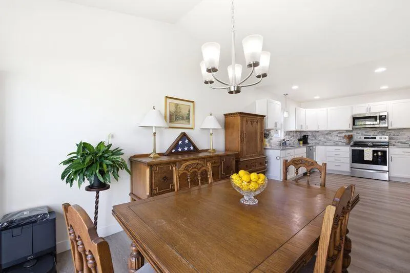 82 Prince William Court La Porte, IN 46350