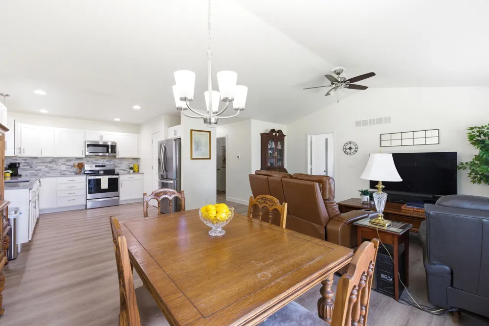 82 Prince William Court La Porte, IN 46350