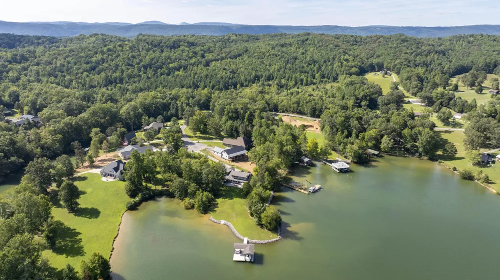 199 Piney Bay Lane Spring City, TN 37381