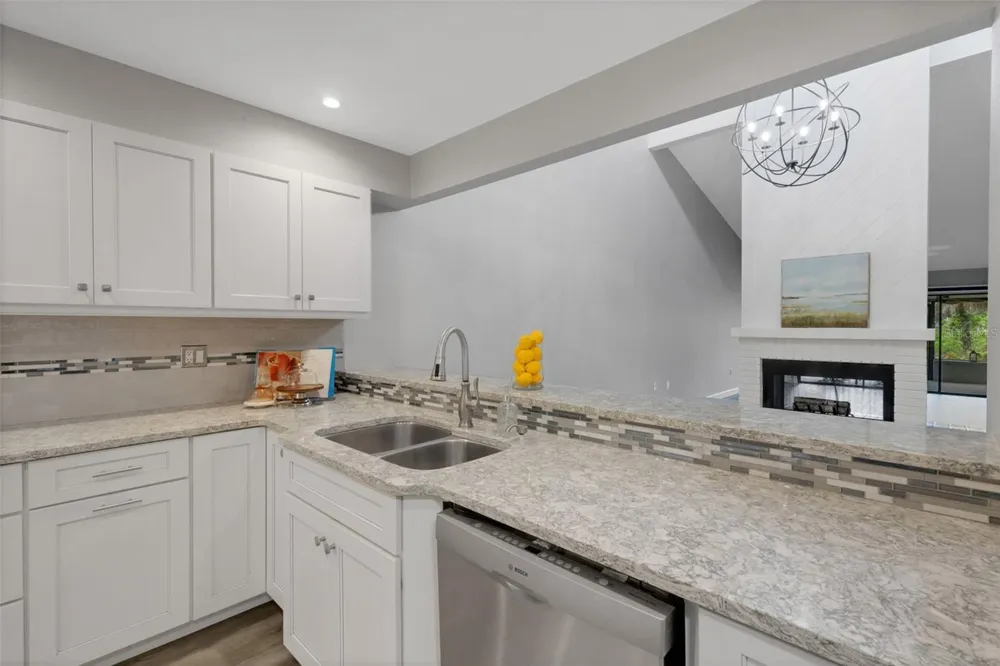 4418 LA JOLLA DRIVE Bradenton, FL 34210