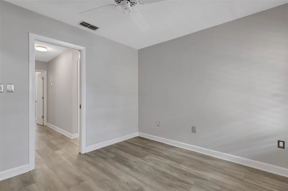 4418 LA JOLLA DRIVE Bradenton, FL 34210