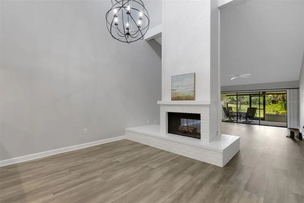 4418 LA JOLLA DRIVE Bradenton, FL 34210