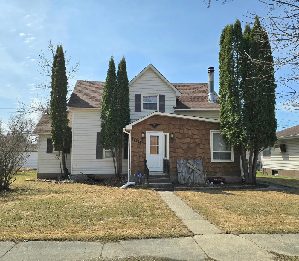 1011 10th Street International Falls, MN 56649