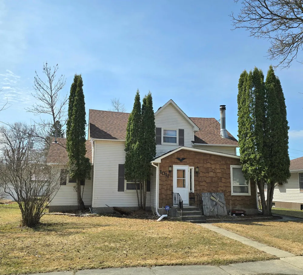 1011 10th Street International Falls, MN 56649