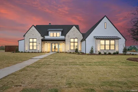 919 Fawn Drive