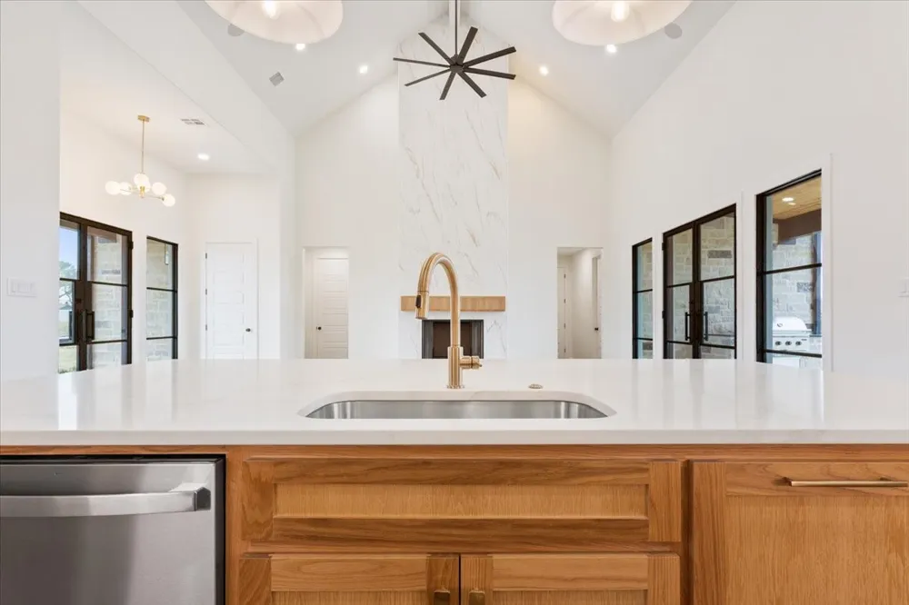 919 Fawn Drive McGregor, TX 76657
